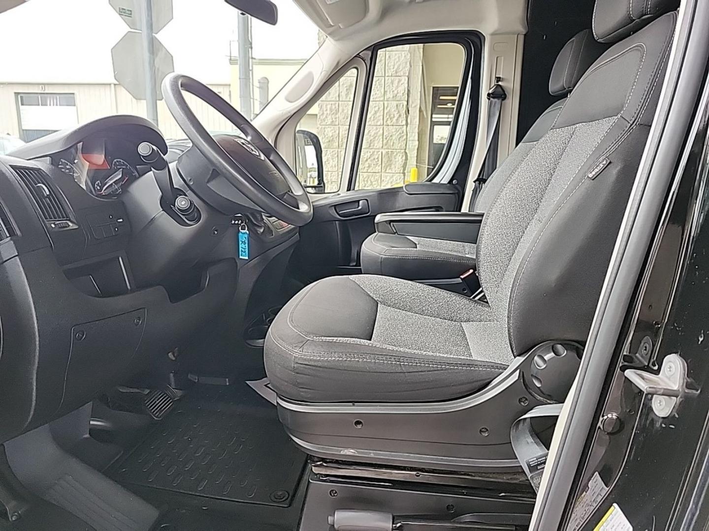 2021 RAM Promaster Promaster 2500 (3C6LRVDG5ME) with an 3.6 engine, Auto transmission, located at 5103 Dorchester Rd., Charleston, SC, 29418-5607, (843) 767-1122, 36.245171, -115.228050 - (Please call us at 843-767-1122 to confirm availability) - Photo#6